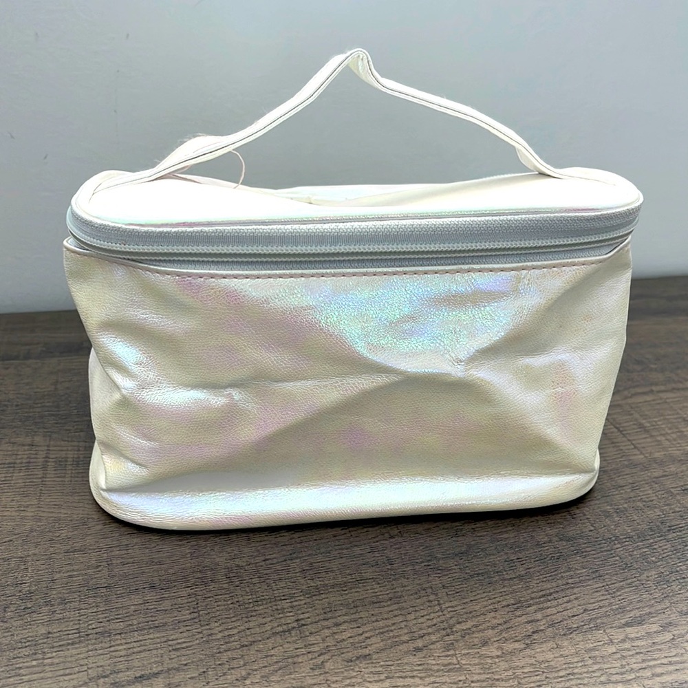 White Iridescent Makeup Case